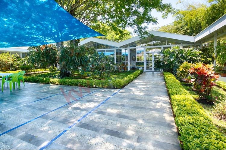 Casa de 4 alcobas en venta en La Morada, Jamundí, 533 m² · foto 2 de 24