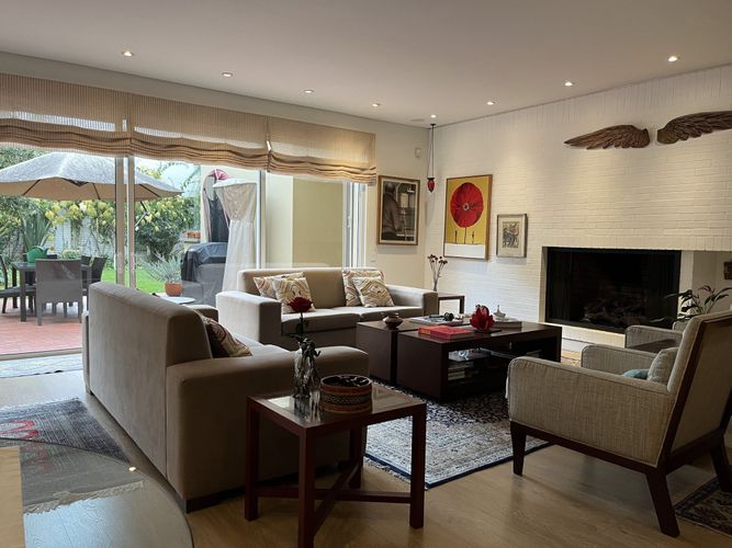 Casa de 4 alcobas en venta en Santa Ana Oriental, Bogotá, 430 m² · foto 2 de 23