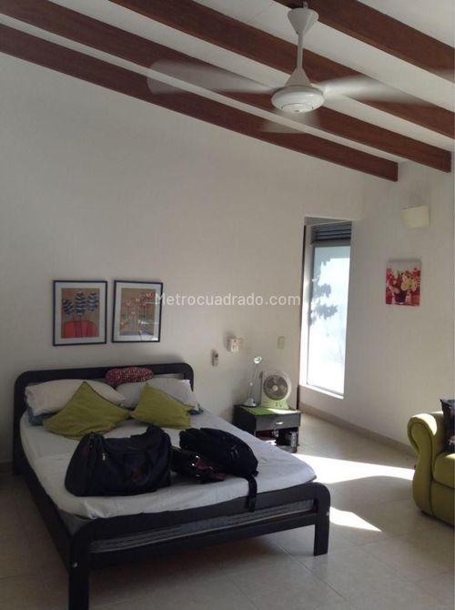 Casa de 3 alcobas en venta en Miraflores, Girardot, 140 m² · foto 9 de 12
