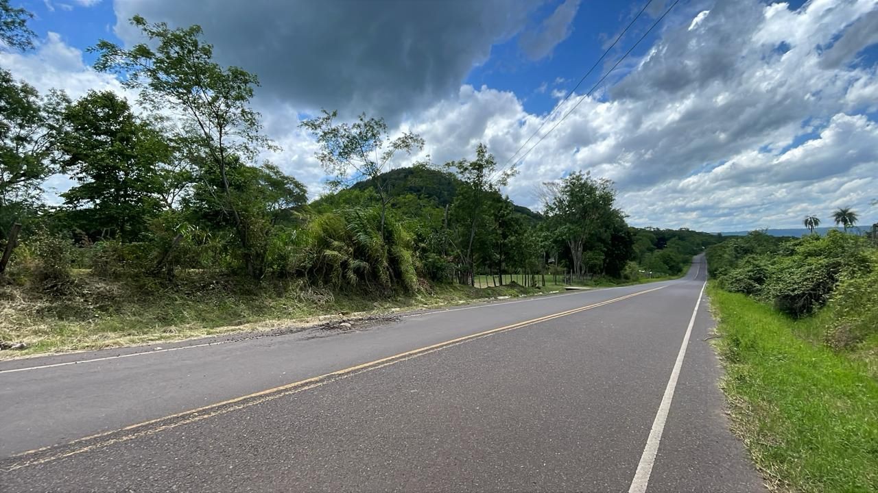 Vendo hermosa propiedad de 9,8 hectareas en Sapucai — foto 2