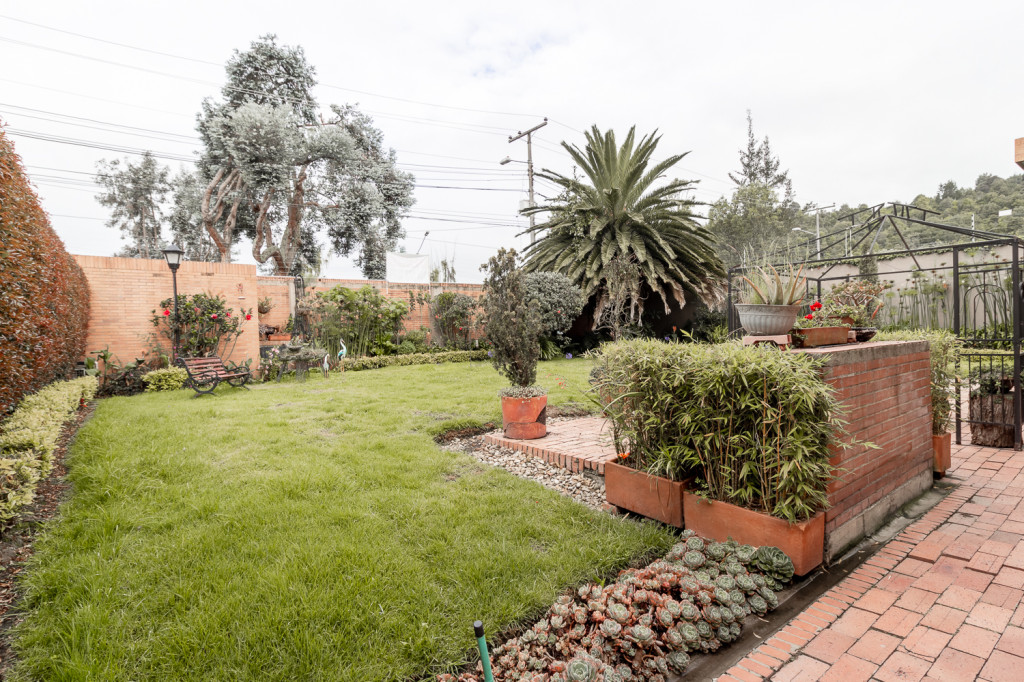 Casa en venta en San Jose De Bavaria, Bogotá · foto 9 de 24