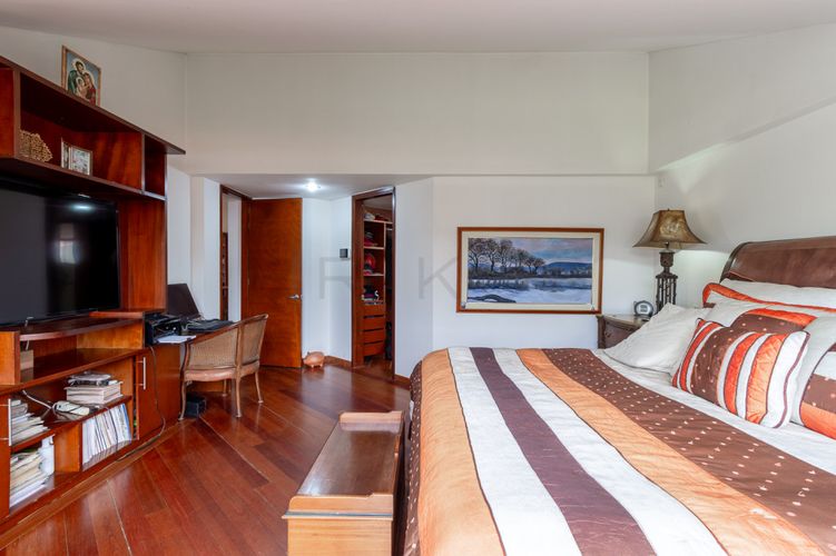 Casa en venta en San Jose De Bavaria, Bogotá · foto 14 de 24