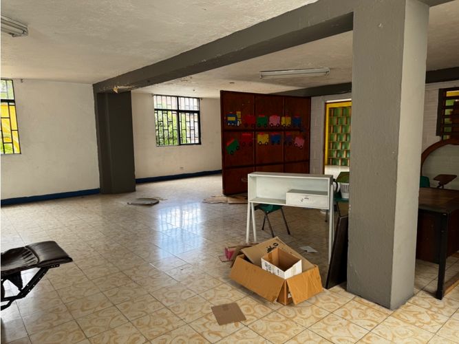 Local en venta en Villa Flora, Medellín, 1083 m² · foto 3 de 24
