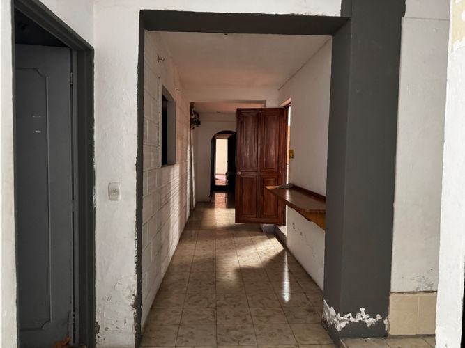 Local en venta en Villa Flora, Medellín, 1083 m² · foto 8 de 24
