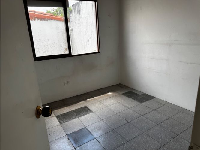 Local en venta en Villa Flora, Medellín, 1083 m² · foto 13 de 24