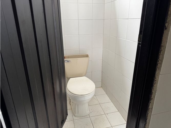 Local en venta en Villa Flora, Medellín, 1083 m² · foto 17 de 24