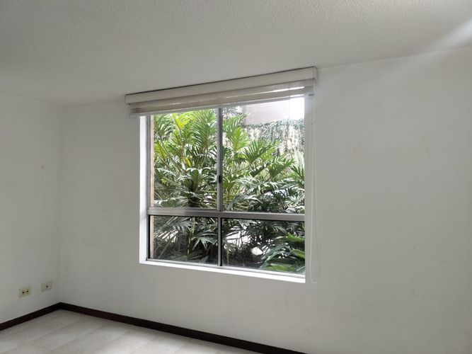 Apartamento de 2 alcobas en arriendo en El Poblado, Medellín, 73 m² · foto 10 de 14