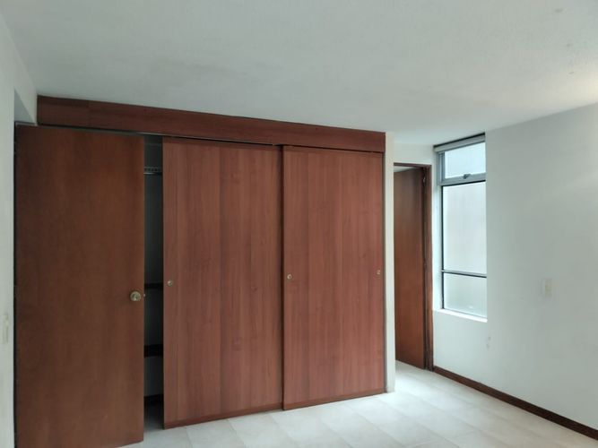 Apartamento de 2 alcobas en arriendo en El Poblado, Medellín, 73 m² · foto 8 de 14