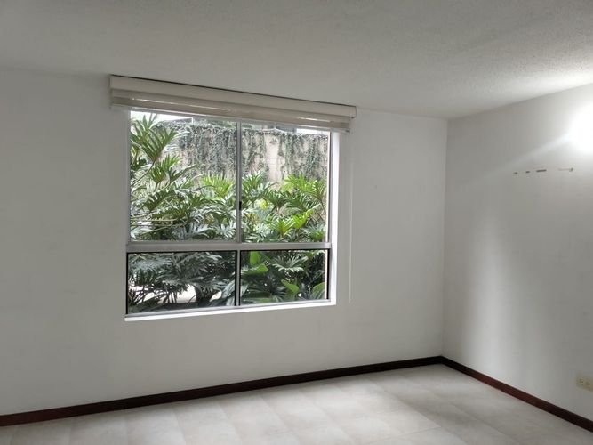 Apartamento de 2 alcobas en arriendo en El Poblado, Medellín, 73 m² · foto 9 de 14