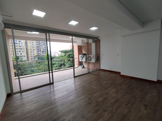 Oficina en arriendo en El Poblado, Medellín, 66 m² · foto 5 de 16