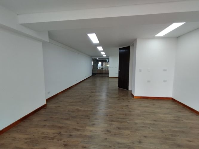 Oficina en arriendo en El Poblado, Medellín, 66 m² · foto 6 de 16