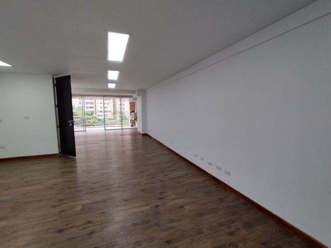 Oficina en arriendo en El Poblado, Medellín, 66 m² · foto 11 de 16
