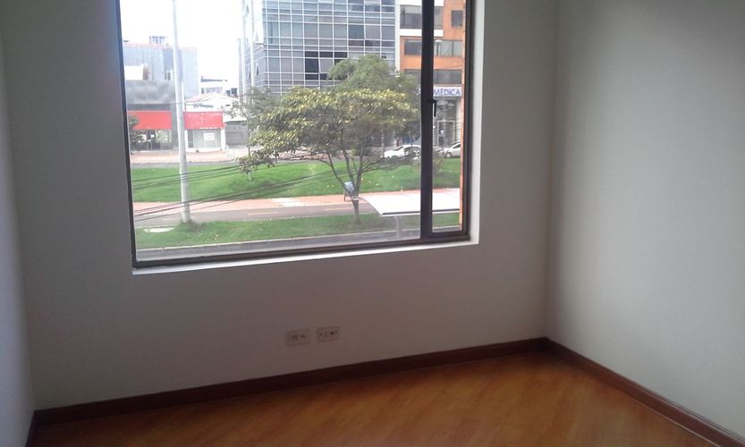 Apartamento de 3 alcobas en venta en Santa Barbara, Bogotá, 132 m² · foto 6 de 24