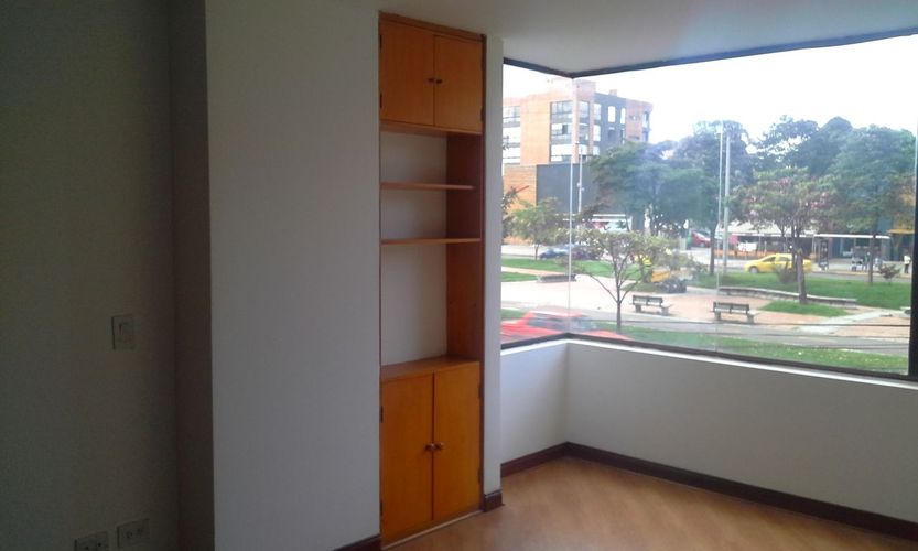 Apartamento de 3 alcobas en venta en Santa Barbara, Bogotá, 132 m² · foto 15 de 24
