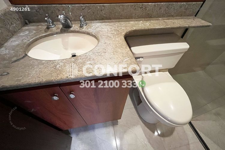 Apartamento de 3 alcobas en arriendo en El Poblado, Medellín, 122 m² · foto 5 de 23
