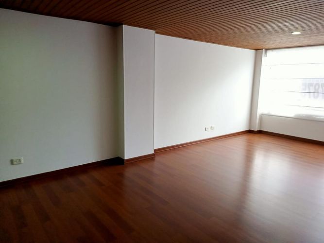 Apartamento de 2 alcobas en venta en Santa Barbara Central, Bogotá, 87 m² · foto 16 de 21