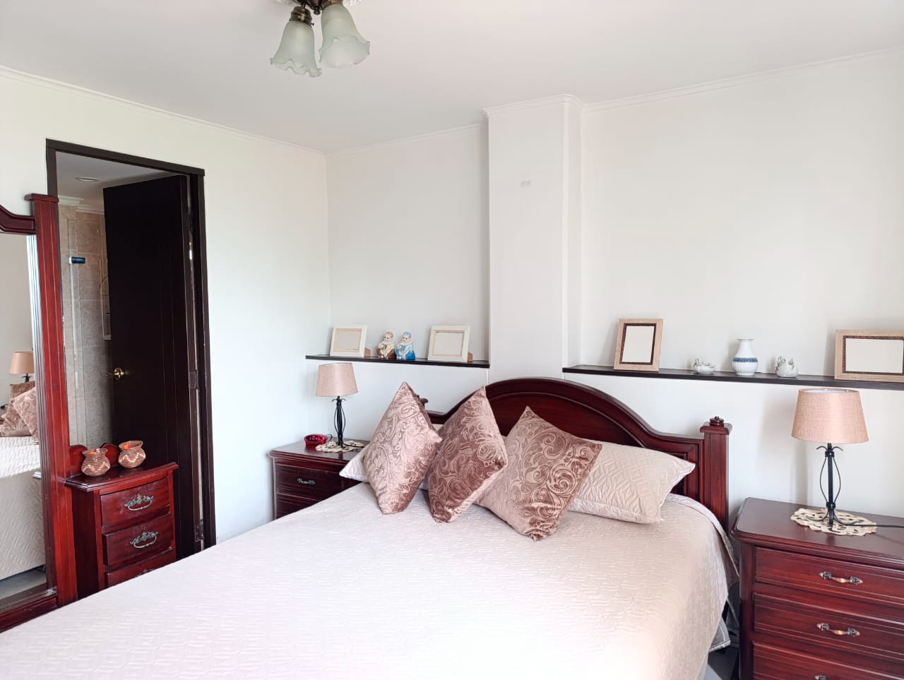 Apartamento en venta en El Poblado, Medellín · foto 14 de 18