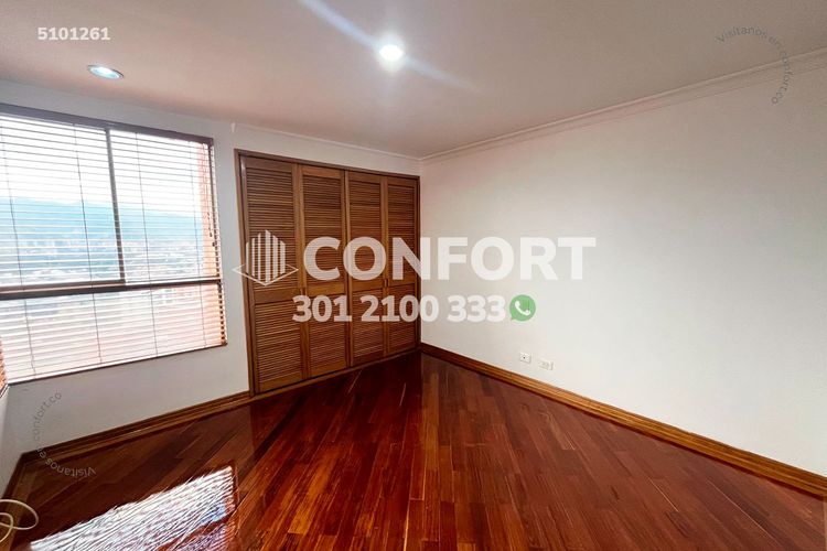 Apartamento de 3 alcobas en arriendo en Los Balsos, Medellín, 226 m² · foto 8 de 23