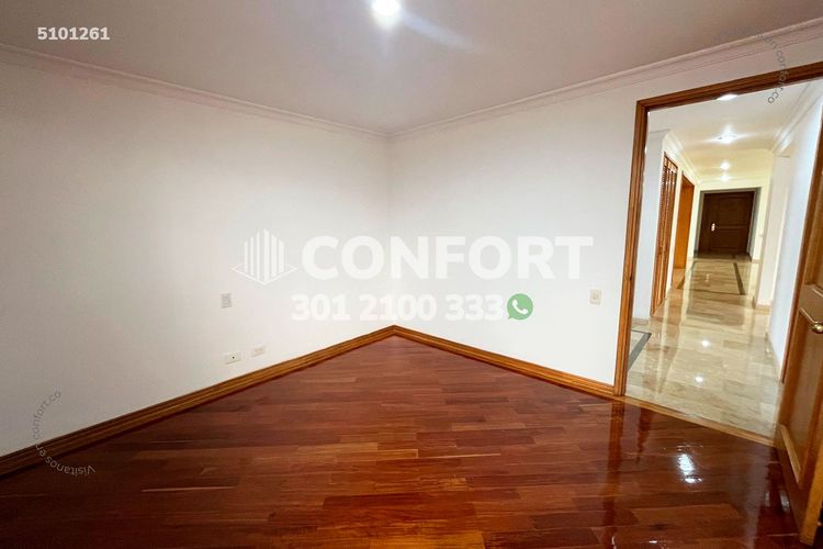 Apartamento de 3 alcobas en arriendo en Los Balsos, Medellín, 226 m² · foto 10 de 23