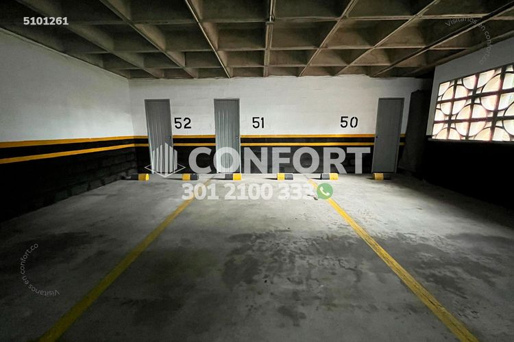 Apartamento de 3 alcobas en arriendo en Los Balsos, Medellín, 226 m² · foto 20 de 23
