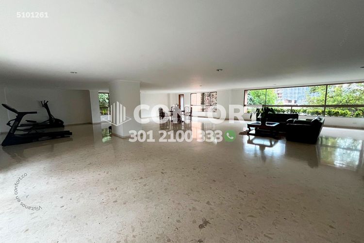 Apartamento de 3 alcobas en arriendo en Los Balsos, Medellín, 226 m² · foto 21 de 23