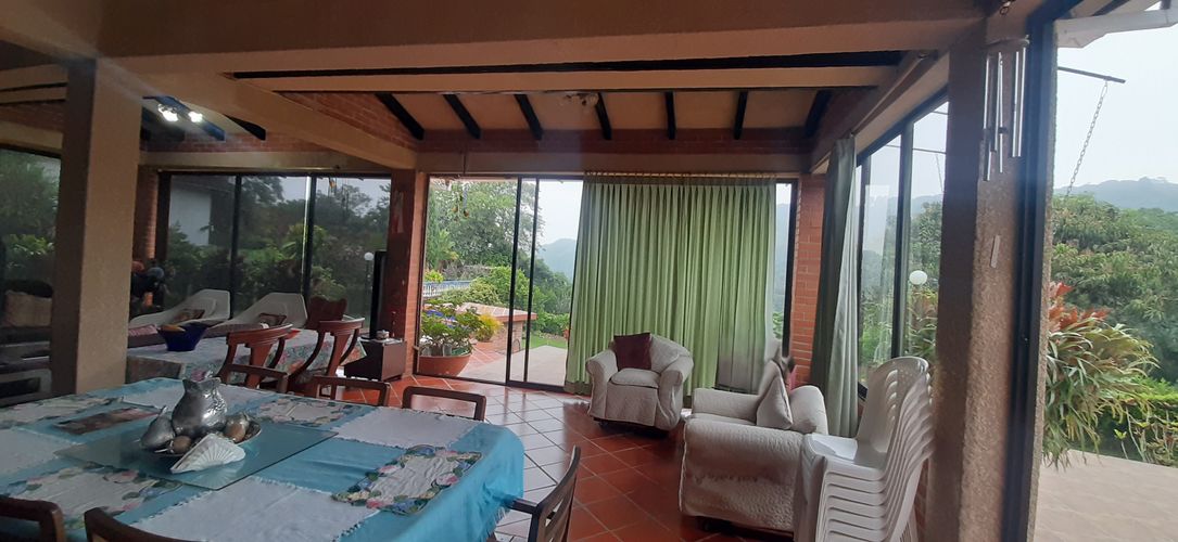 Casa de 4 alcobas en venta en Chorro De La Plata, Cali, 250 m² · foto 15 de 24