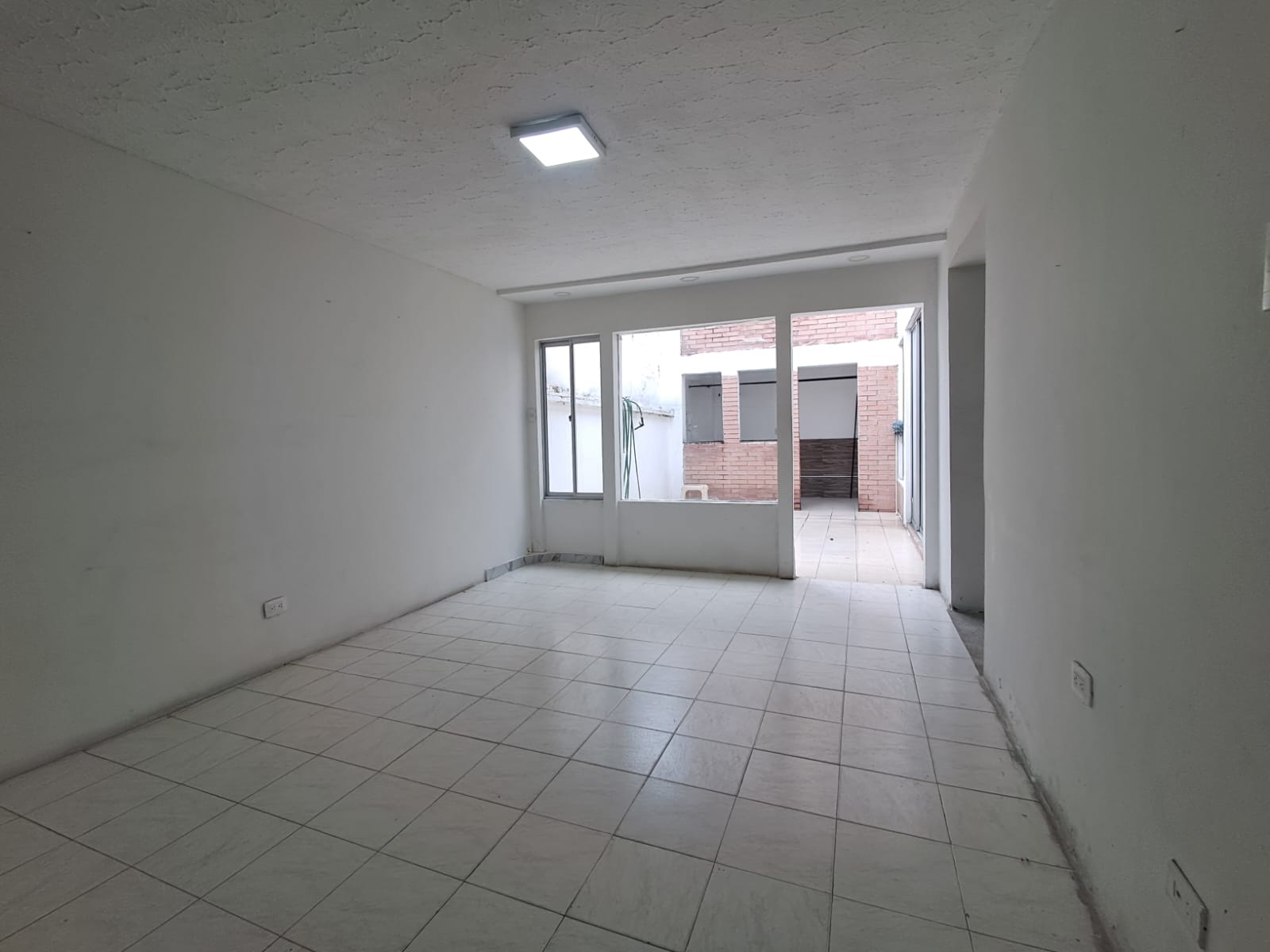 Casa en arriendo en La Julia, Pereira · foto 3 de 9
