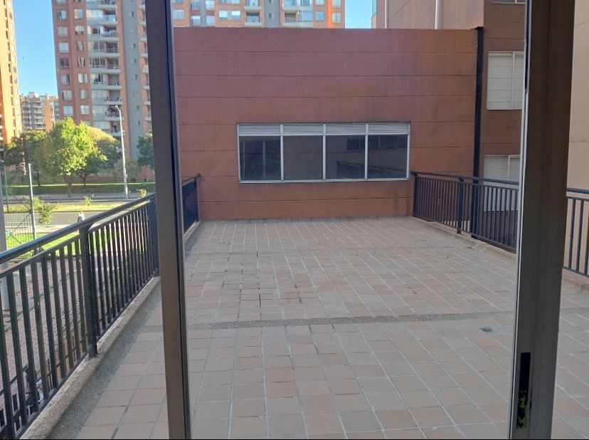 Apartamento en venta en Cantalejo, Bogotá · foto 3 de 15