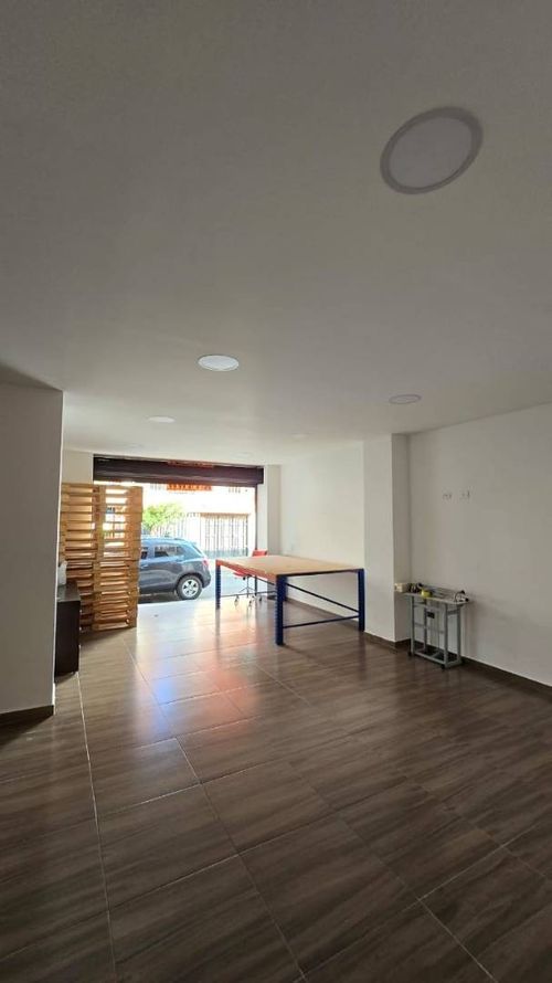 Local en arriendo en Prados De Sabaneta, Sabaneta, 64 m² · foto 2 de 8