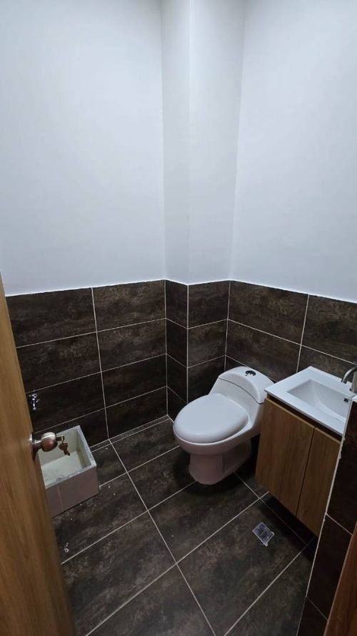 Local en arriendo en Prados De Sabaneta, Sabaneta, 64 m² · foto 8 de 8