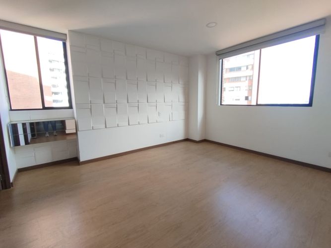 Apartamento de 3 alcobas en arriendo en Loma Del Escobero, Envigado, 110 m² · foto 6 de 17