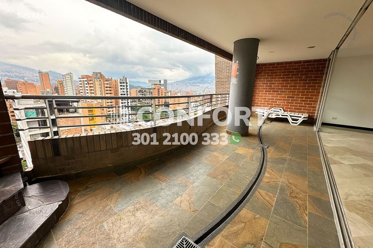 Apartamento de 3 alcobas en arriendo en Los Colores, Medellín, 300 m² · foto 5 de 24