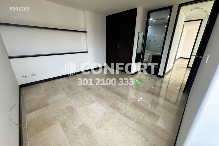 Apartamento de 3 alcobas en arriendo en Los Colores, Medellín, 300 m² · foto 22 de 24