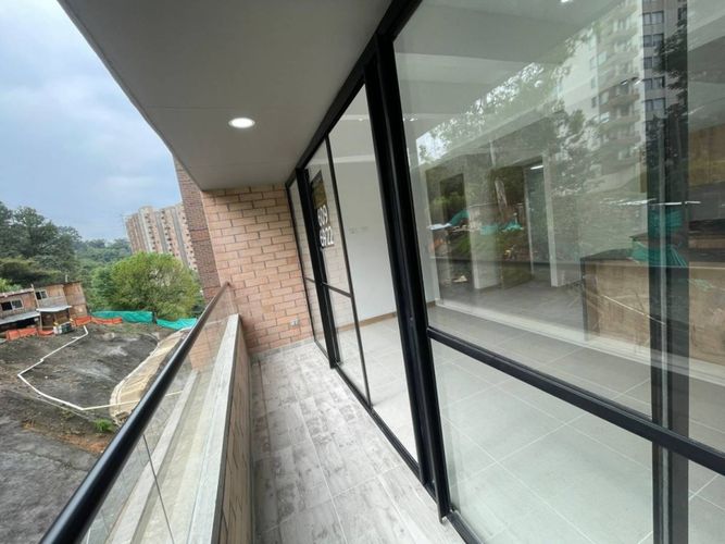Apartamento de 2 alcobas en arriendo en Vía Las Palmas, Medellín, 61 m² · foto 5 de 13