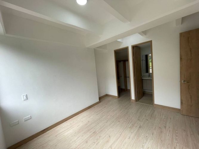 Apartamento de 2 alcobas en arriendo en Vía Las Palmas, Medellín, 61 m² · foto 9 de 13