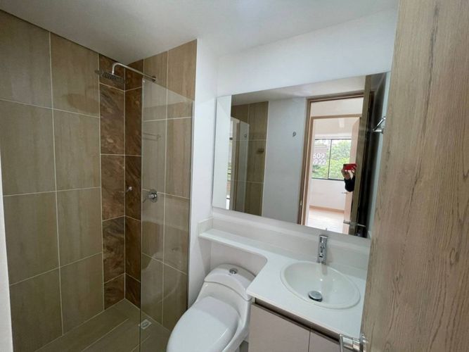 Apartamento de 2 alcobas en arriendo en Vía Las Palmas, Medellín, 61 m² · foto 12 de 13