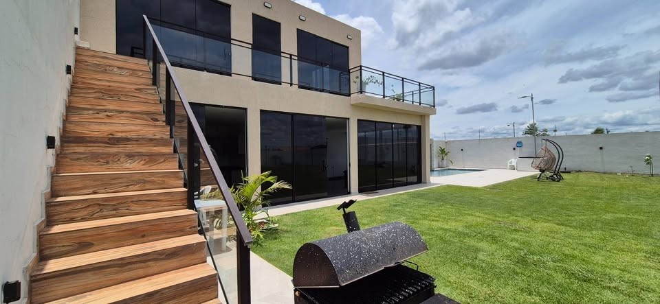 VENDO RESIDENCIA EN SAN BERNARDINO — foto 3