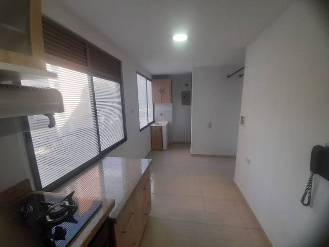 Apartamento de 3 alcobas en arriendo en Conquistadores, Medellín, 110 m² · foto 2 de 24
