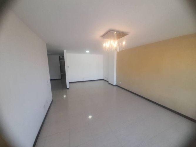 Apartamento de 3 alcobas en arriendo en Conquistadores, Medellín, 110 m² · foto 11 de 24