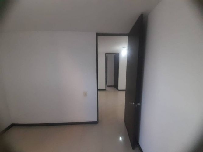 Apartamento de 3 alcobas en arriendo en Conquistadores, Medellín, 110 m² · foto 15 de 24