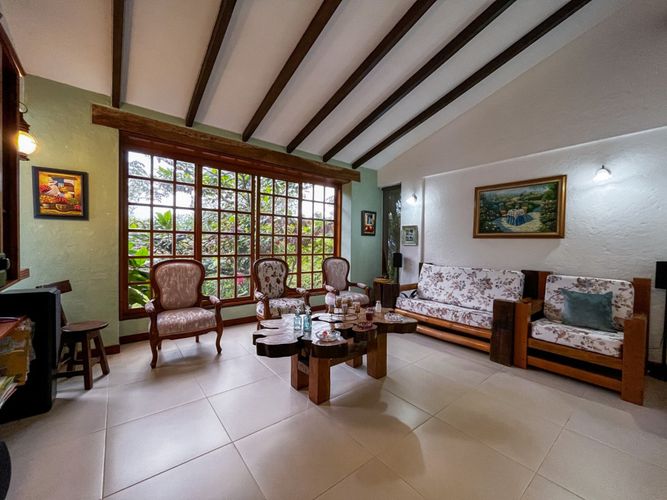 Casa de 5 alcobas en venta en Las Mercedes, Jamundí, 400 m² · foto 20 de 24