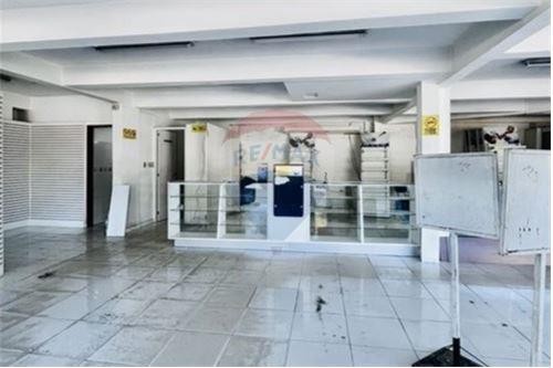 D.G. Local Comercial - Alquiler - San Lorenzo, Paraguay — foto 3