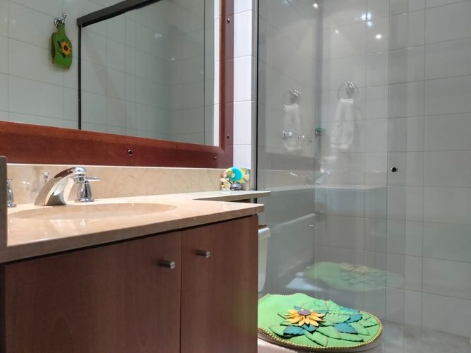 Apartamento de 3 alcobas en arriendo en El Poblado, Medellín, 156 m² · foto 14 de 15