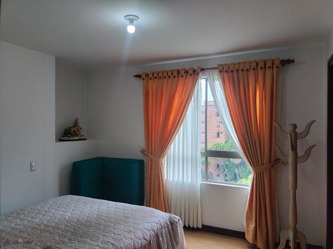 Apartamento de 3 alcobas en arriendo en El Poblado, Medellín, 156 m² · foto 10 de 15