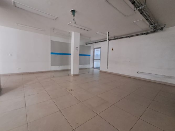 Local en arriendo en Sector Plaza De Bolivar, Pereira, 750 m² · foto 8 de 11