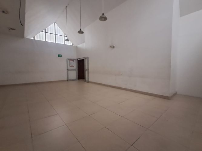 Local en arriendo en Sector Plaza De Bolivar, Pereira, 750 m² · foto 10 de 11
