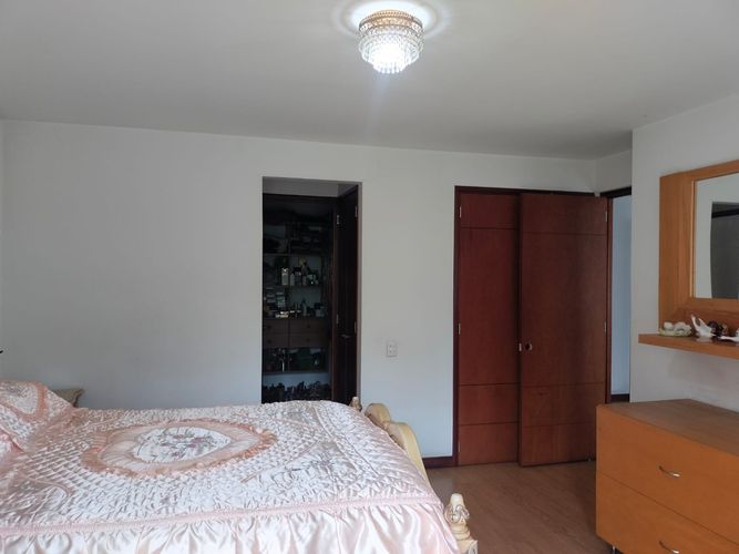 Apartamento de 3 alcobas en arriendo en El Poblado, Medellín, 156 m² · foto 10 de 14