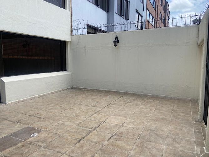 Apartamento de 3 alcobas en venta en Chicó Navarra, Bogotá, 160 m² · foto 9 de 24