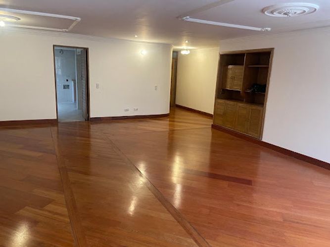 Apartamento de 3 alcobas en venta en Chicó Navarra, Bogotá, 160 m² · foto 11 de 24
