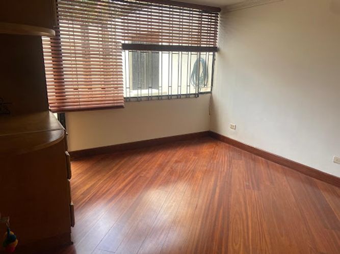 Apartamento de 3 alcobas en venta en Chicó Navarra, Bogotá, 160 m² · foto 15 de 24